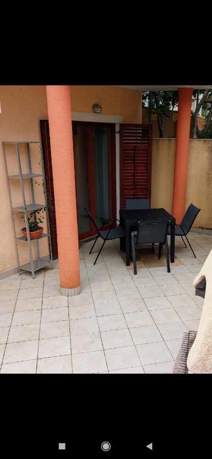 Apartments Graciela Pula Luaran gambar